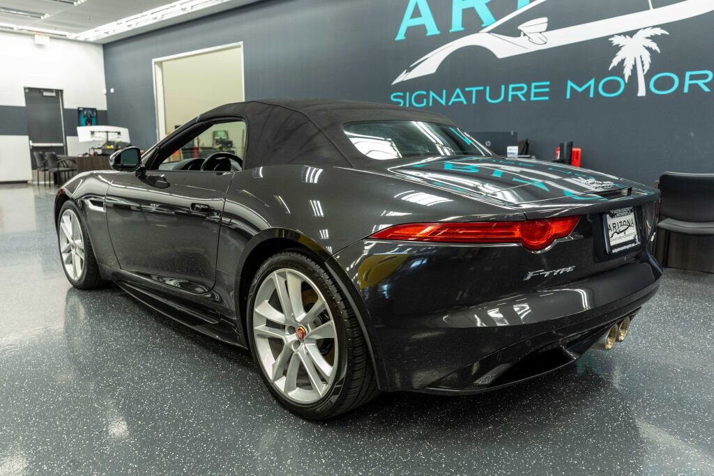 Used 2016 Jaguar F-TYPE S image 10