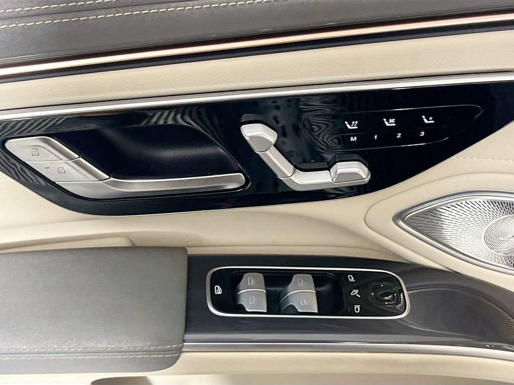 Used 2022 Mercedes-Benz EQS 450+ Sedan image 15