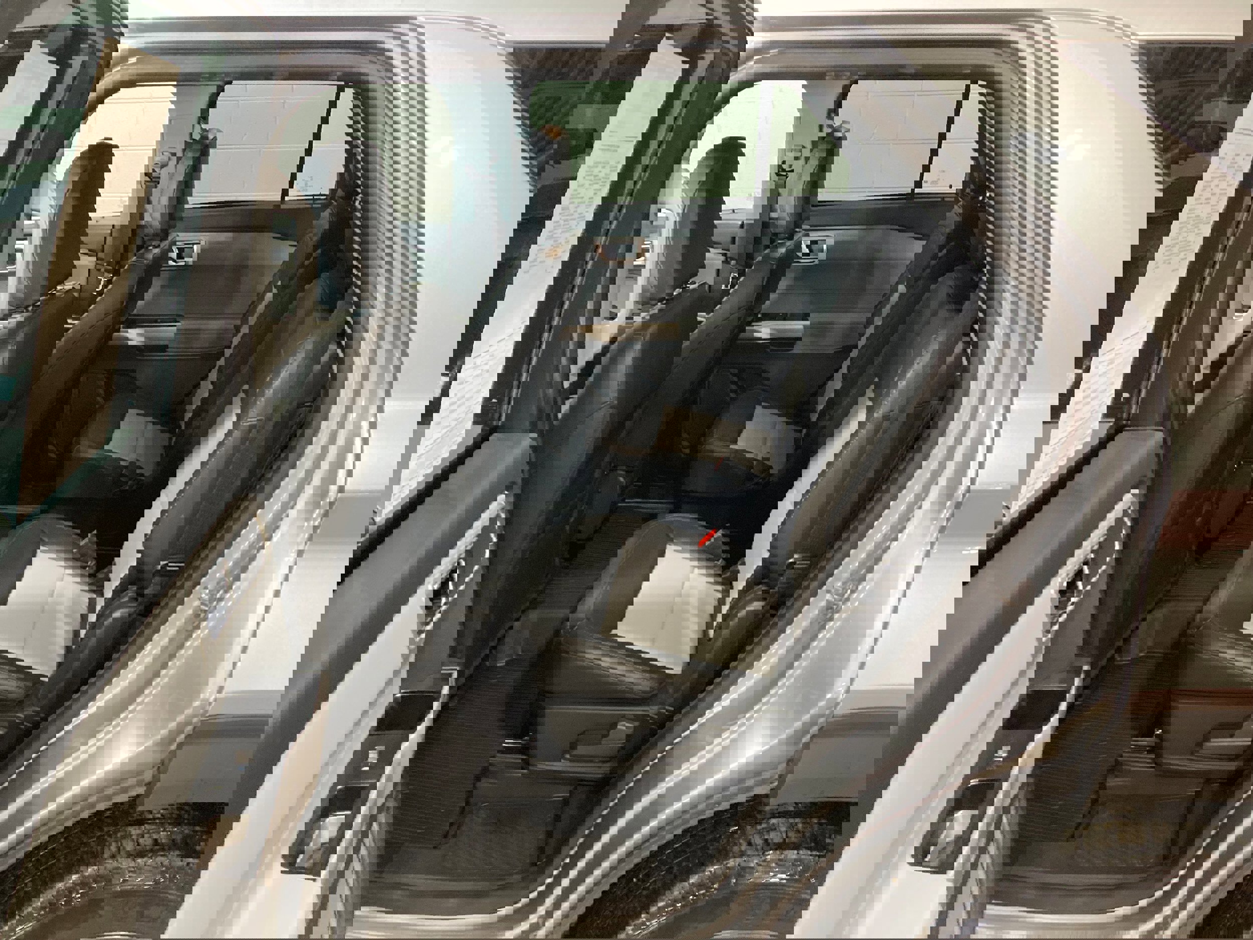 Used 2023 Ford Explorer XLT w/ Equipment Group 202A image 17