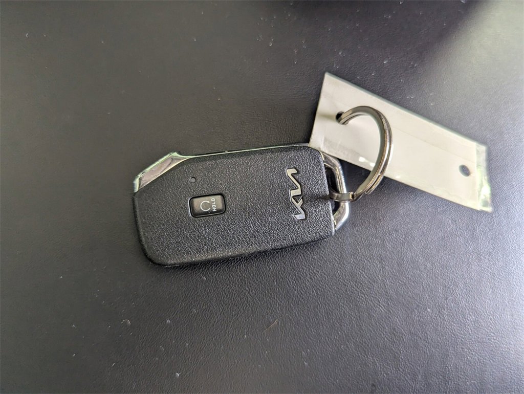 Used 2022 Kia Telluride EX w/ EX Premium Package image 30