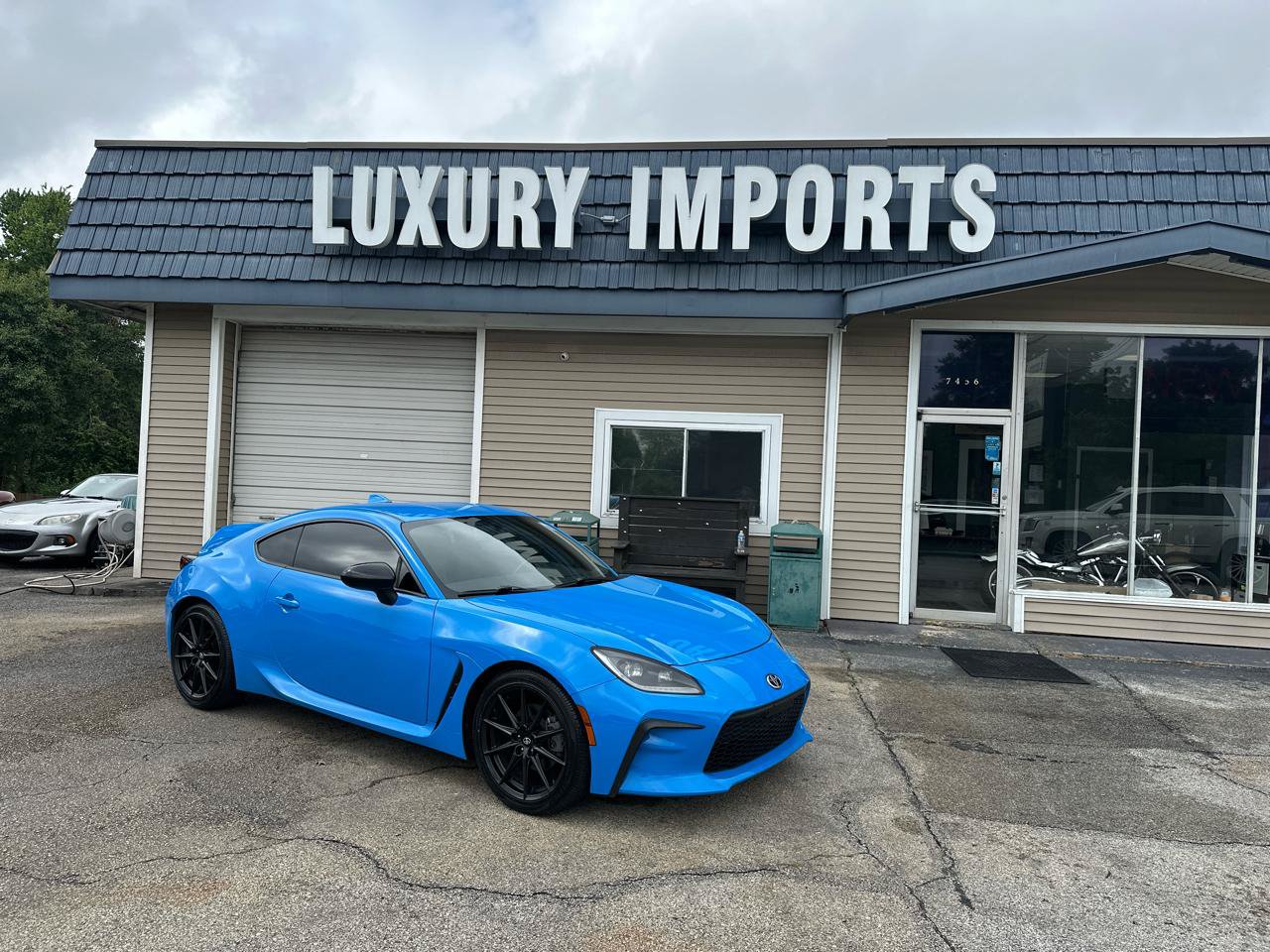 Used 2023 Toyota GR86 Premium w/ ALL Weather Mat Package (TMS) RWD image 2