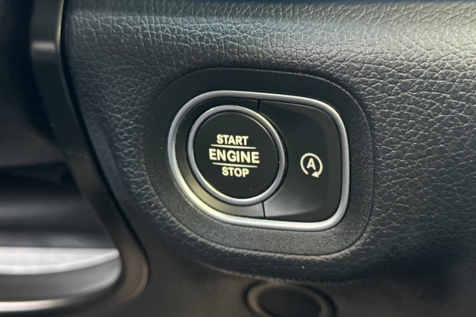 Used 2022 Mercedes-Benz GLS 450 4MATIC image 36