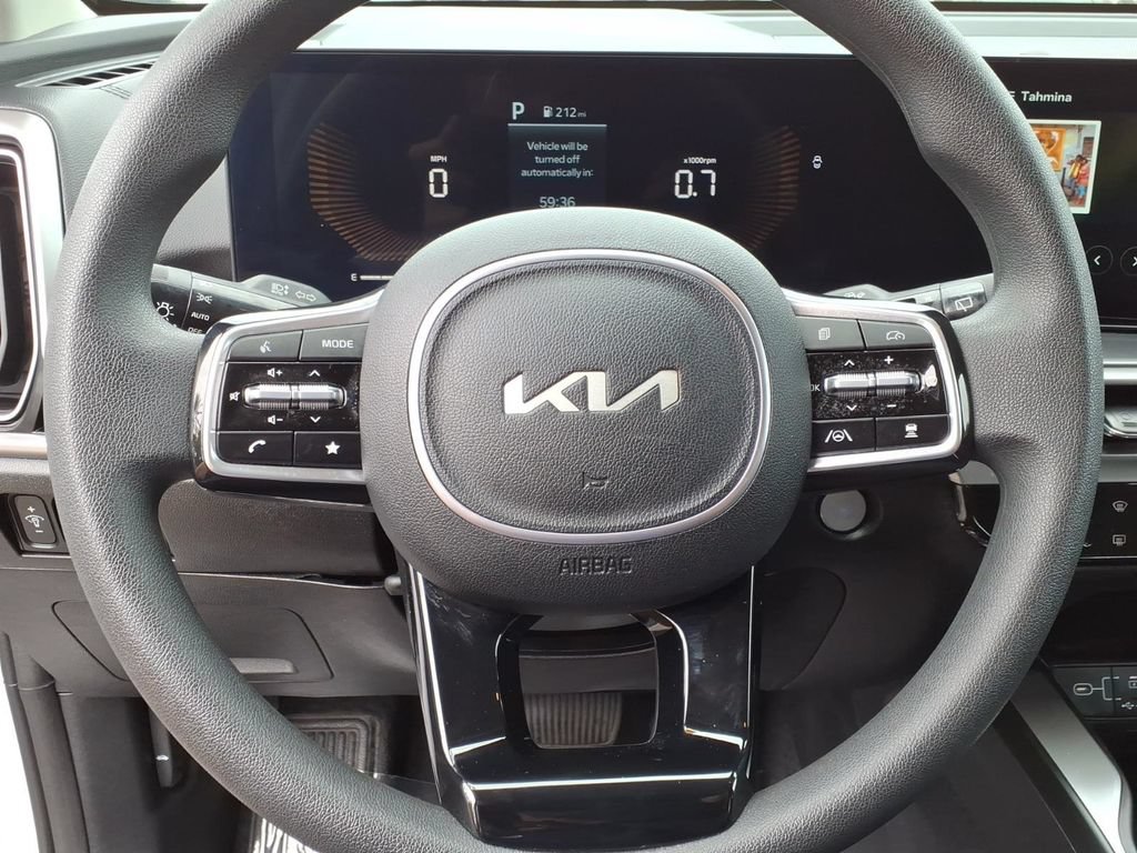 Certified 2024 Kia Sorento LX FWD image 22