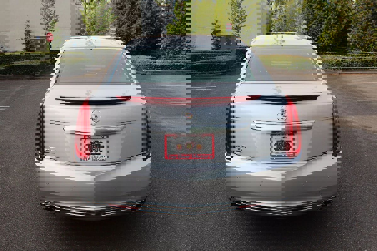 Used 2014 Cadillac XTS Luxury image 7