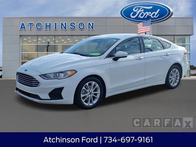 Used 2020 Ford Fusion SE image 1
