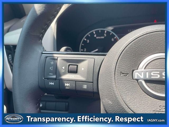 Used 2023 Nissan Rogue SL AWD/4WD image 22