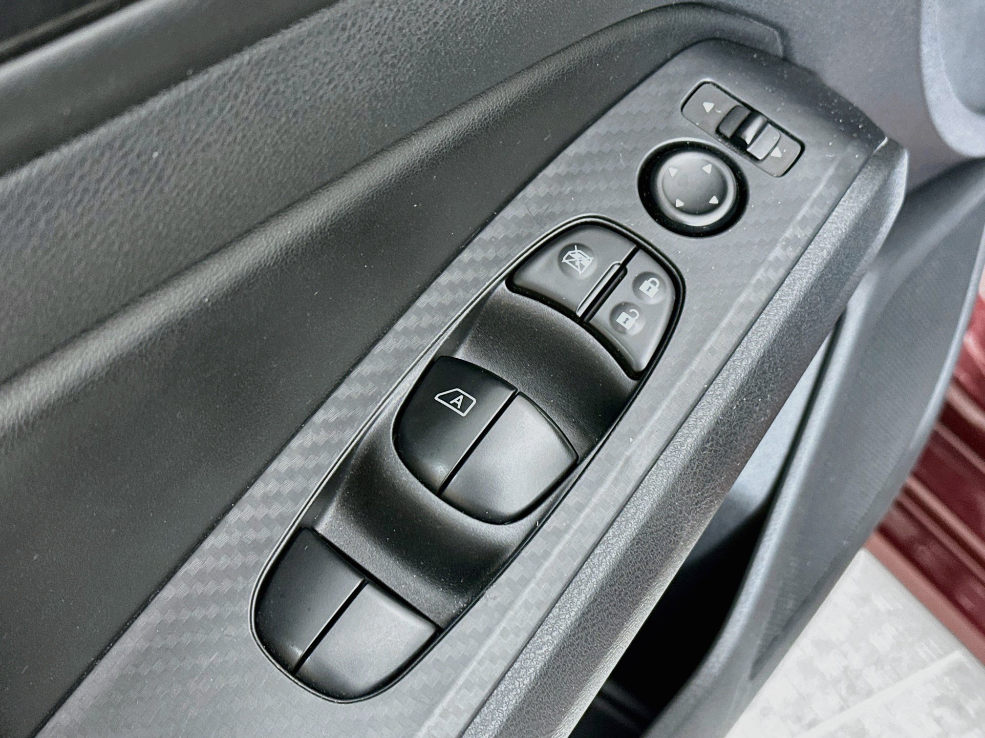 Used 2024 Nissan Altima 2.5 SV FWD image 17
