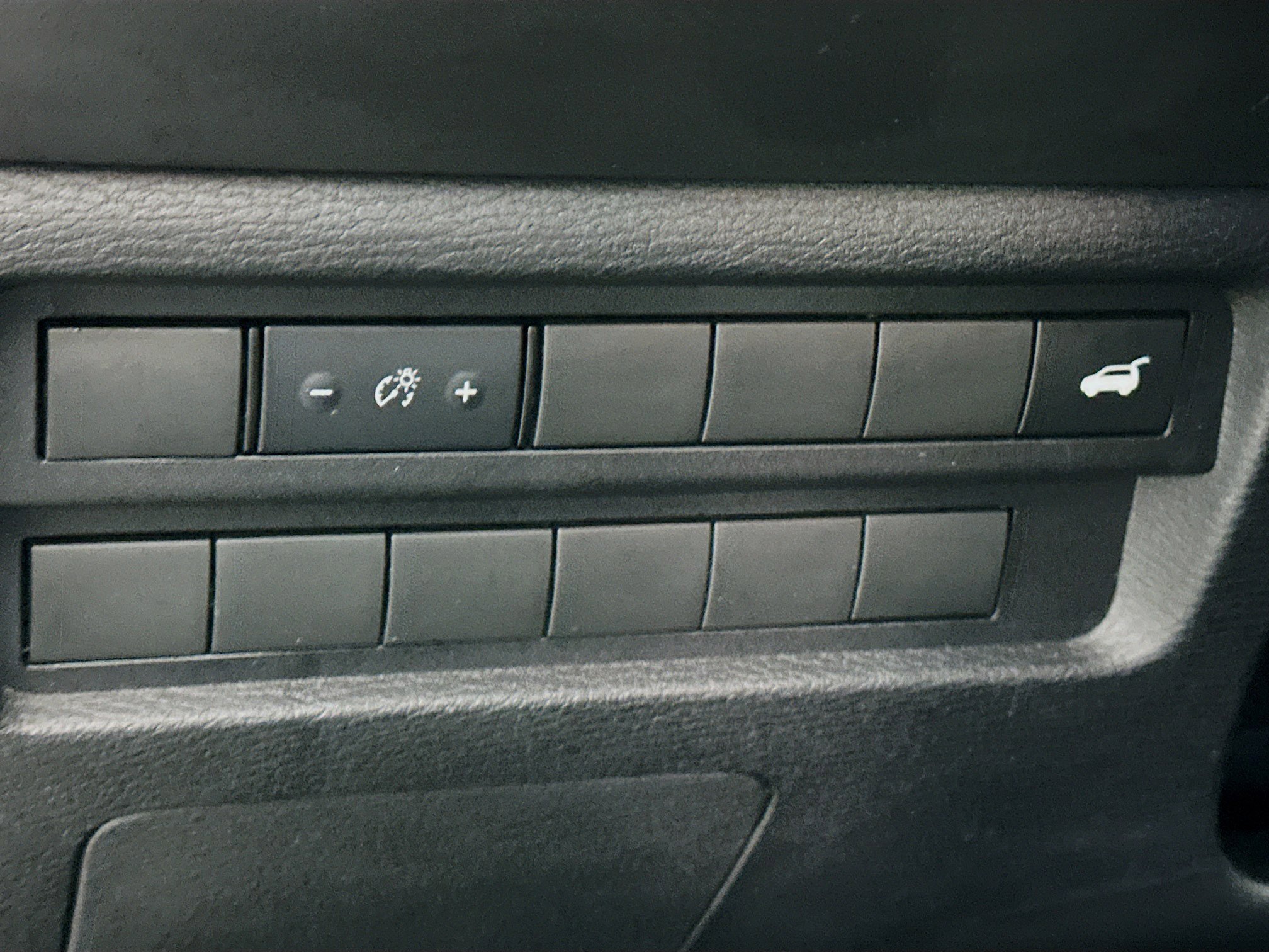 Used 2024 Mitsubishi Outlander SE image 17