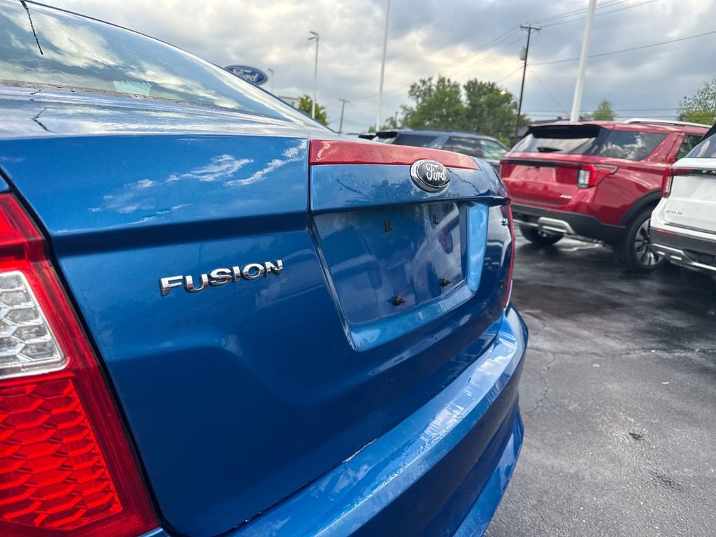 Used 2011 Ford Fusion SE FWD image 11