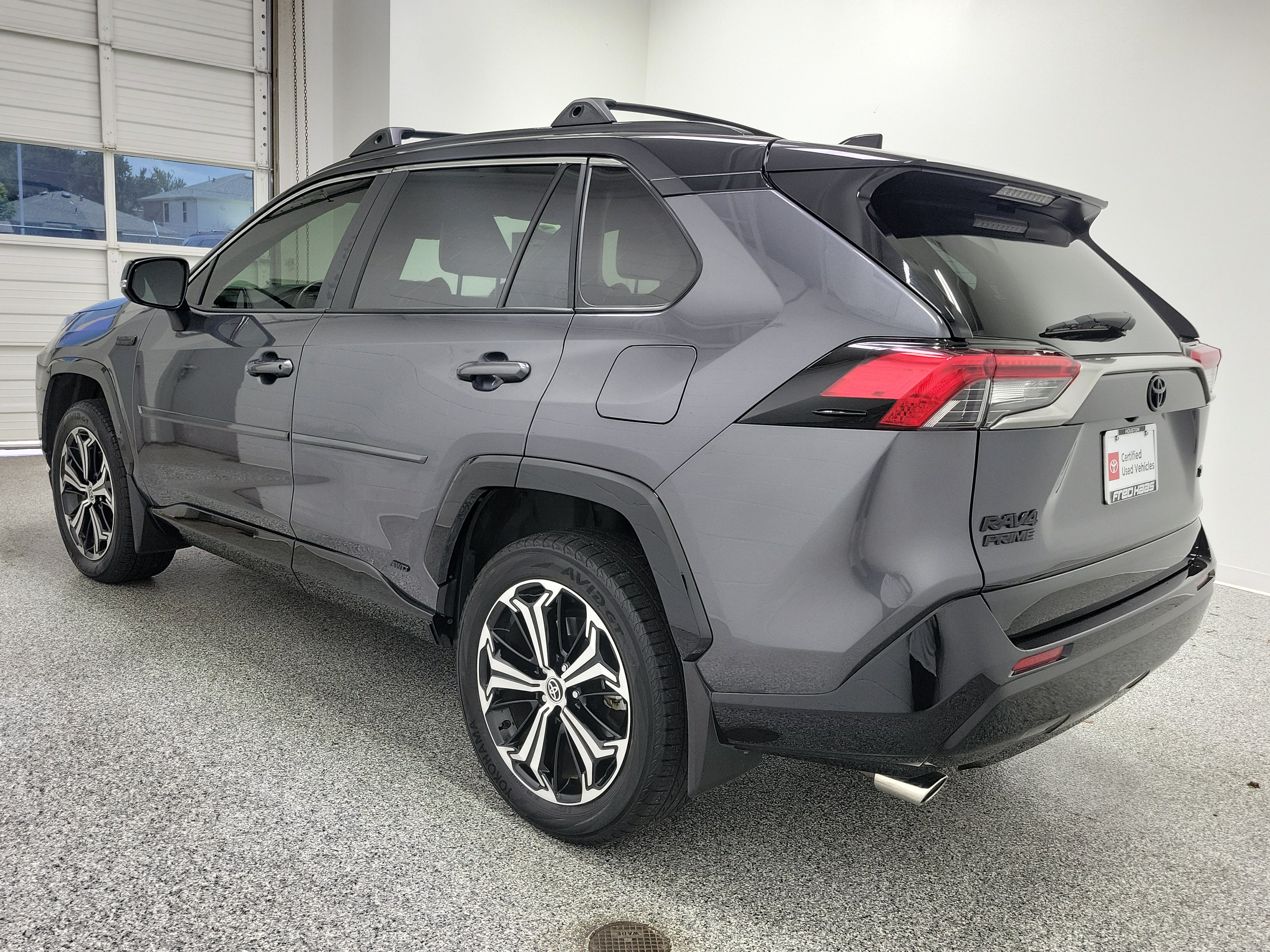 Used 2023 Toyota RAV4 XSE w/ Weather Package AWD/4WD image 3