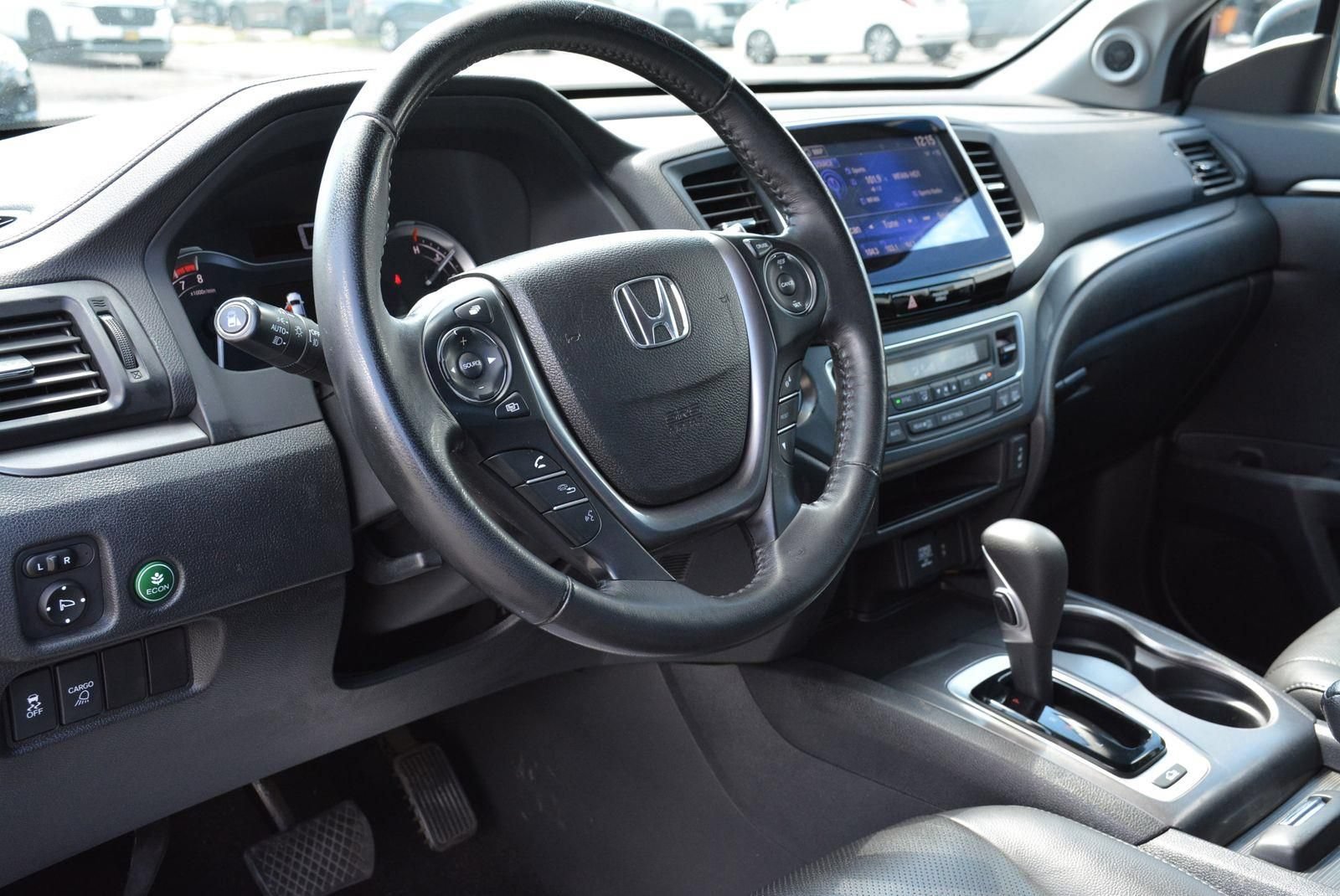 Used 2017 Honda Ridgeline RTL-T image 11
