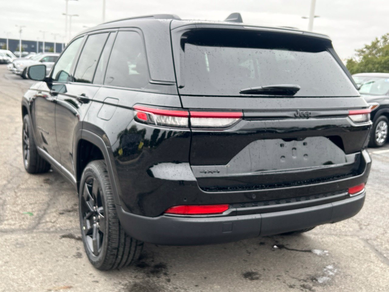 New 2027 Jeep Grand Cherokee Laredo X AWD/4WD image 5