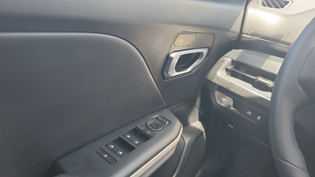Used 2025 Kia K4 EX w/ GT-Line Sunroof Package FWD image 20