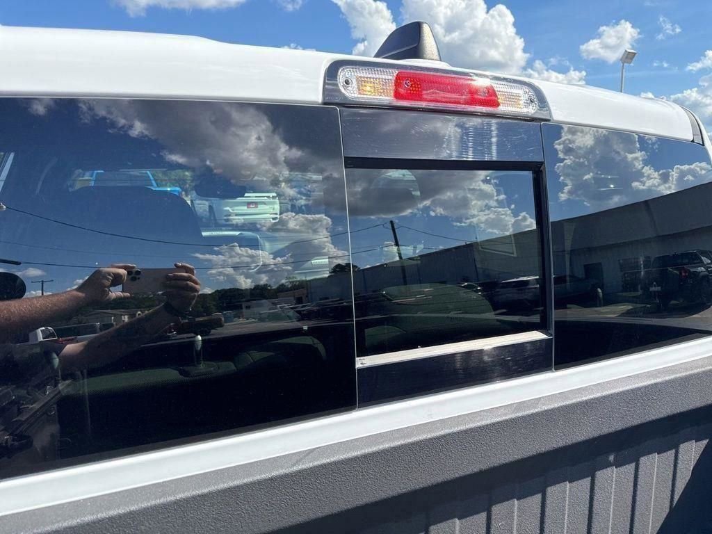 Used 2024 RAM 1500 Big Horn image 17