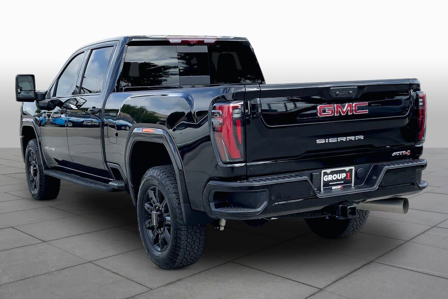 Used 2025 GMC Sierra 2500 AT4 w/ AT4 Premium Plus Package image 23