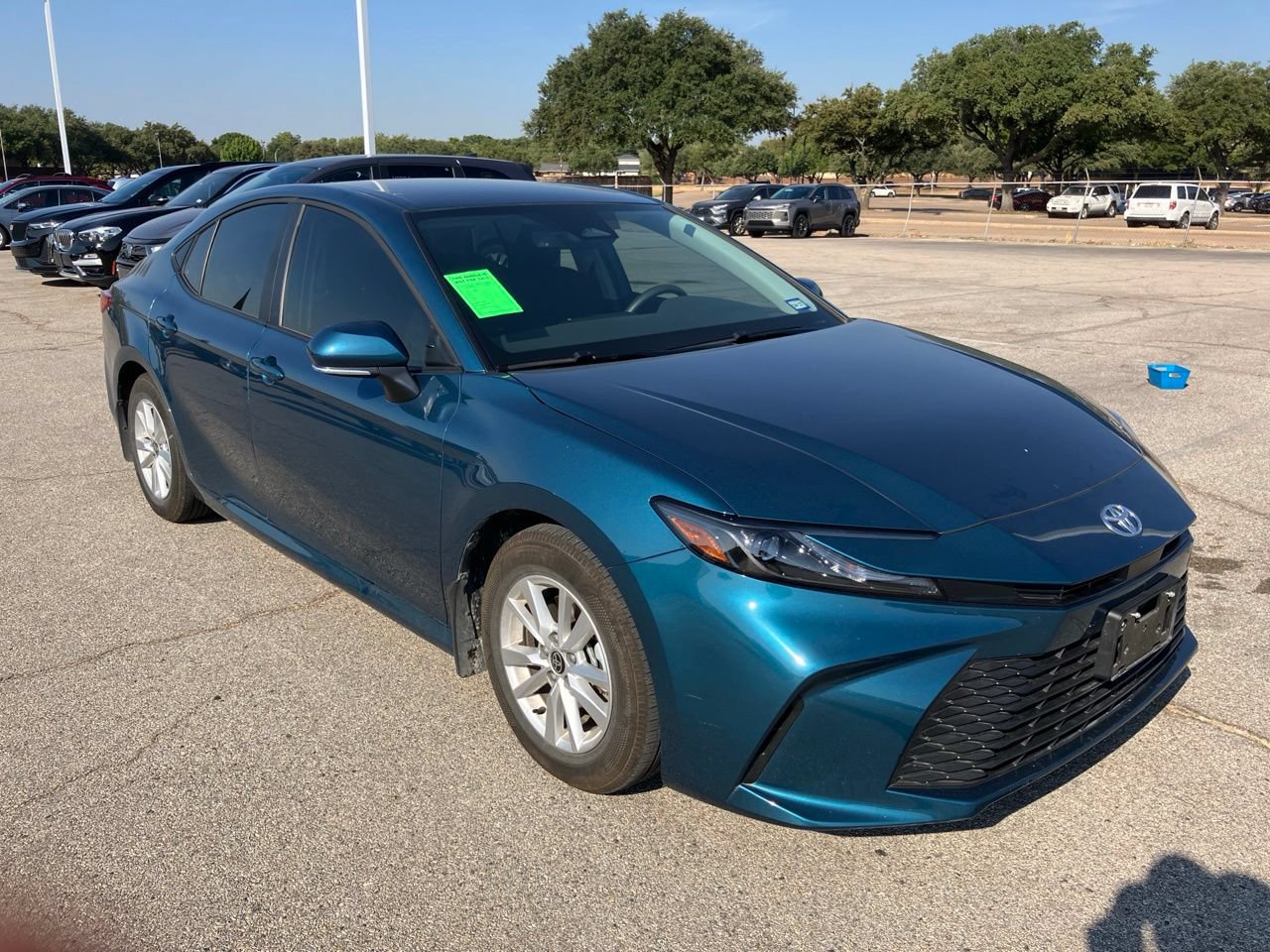 Used 2025 Toyota Camry LE w/ Convenience Package FWD image 4