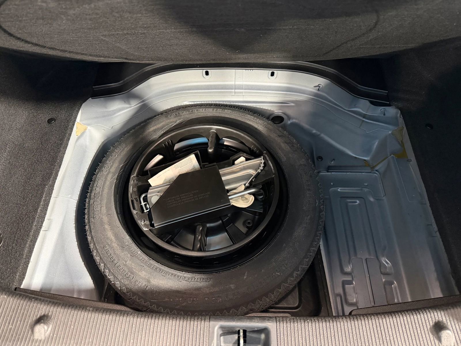 Used 2008 Mercedes-Benz C 300 Sedan image 55