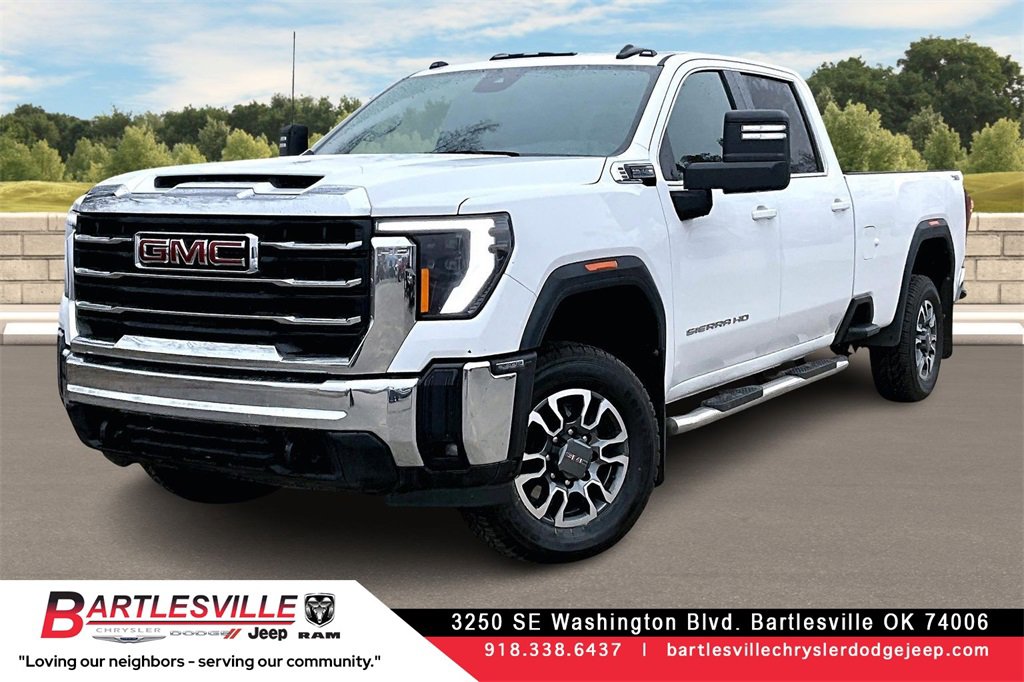 Used 2024 GMC Sierra 3500 SLE w/ SLE Convenience Package image 1