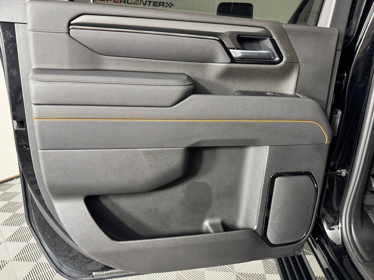 Used 2025 GMC Sierra 2500 AT4 w/ AT4 Premium Plus Package image 40