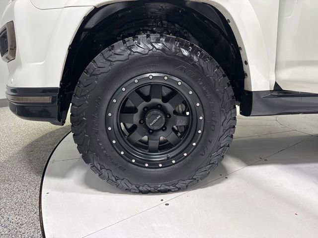 Used 2021 Toyota 4Runner Nightshade image 9