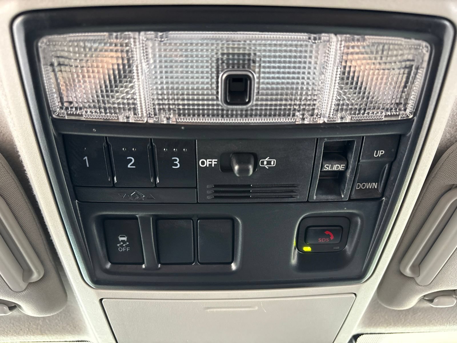 Used 2021 Toyota 4Runner SR5 Premium w/ Moonroof Package RWD image 19