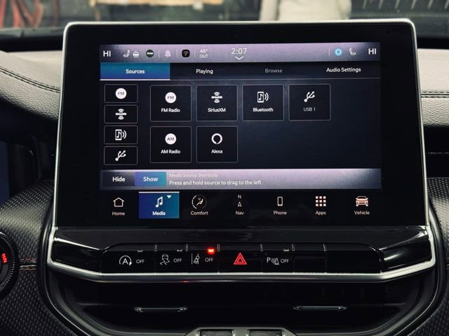 Used 2025 Jeep Compass Trailhawk w/ Trailhawk Elite Group image 33