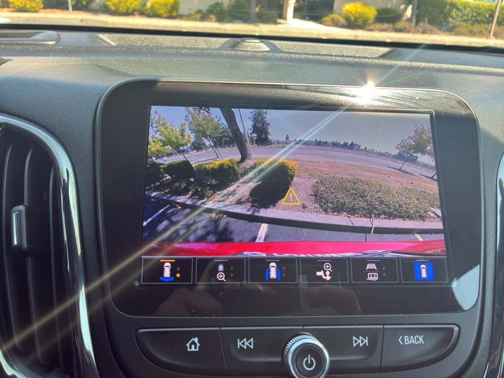 Used 2023 Chevrolet Equinox RS FWD image 31