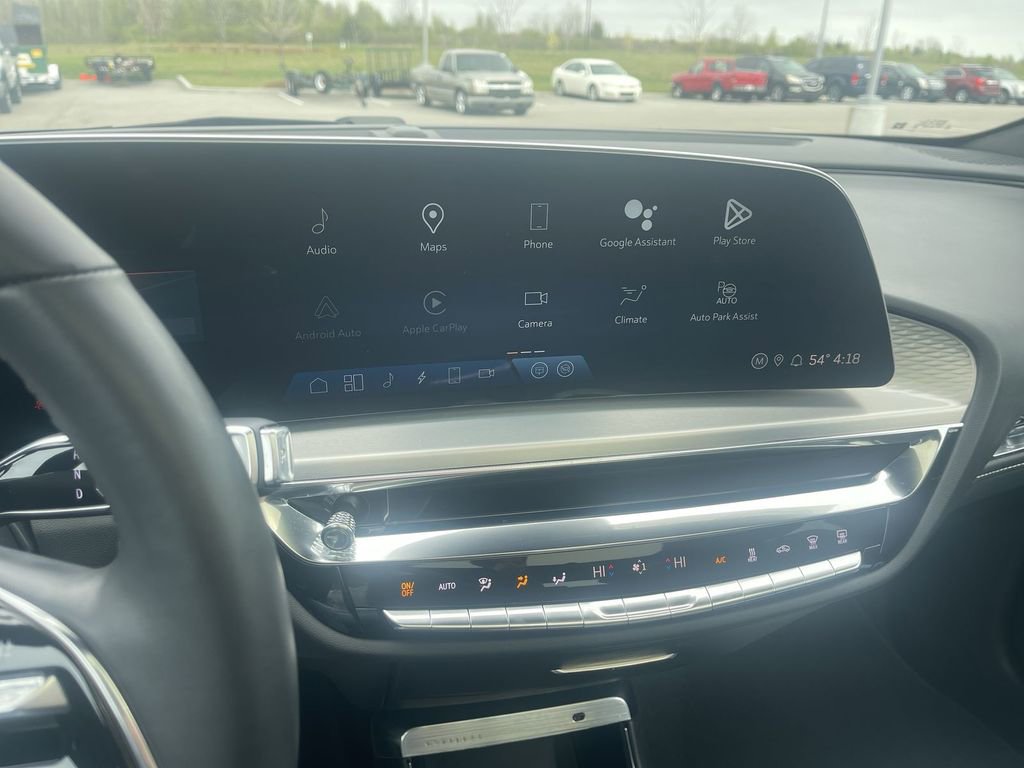 Certified 2024 Cadillac Lyriq Luxury AWD/4WD image 27