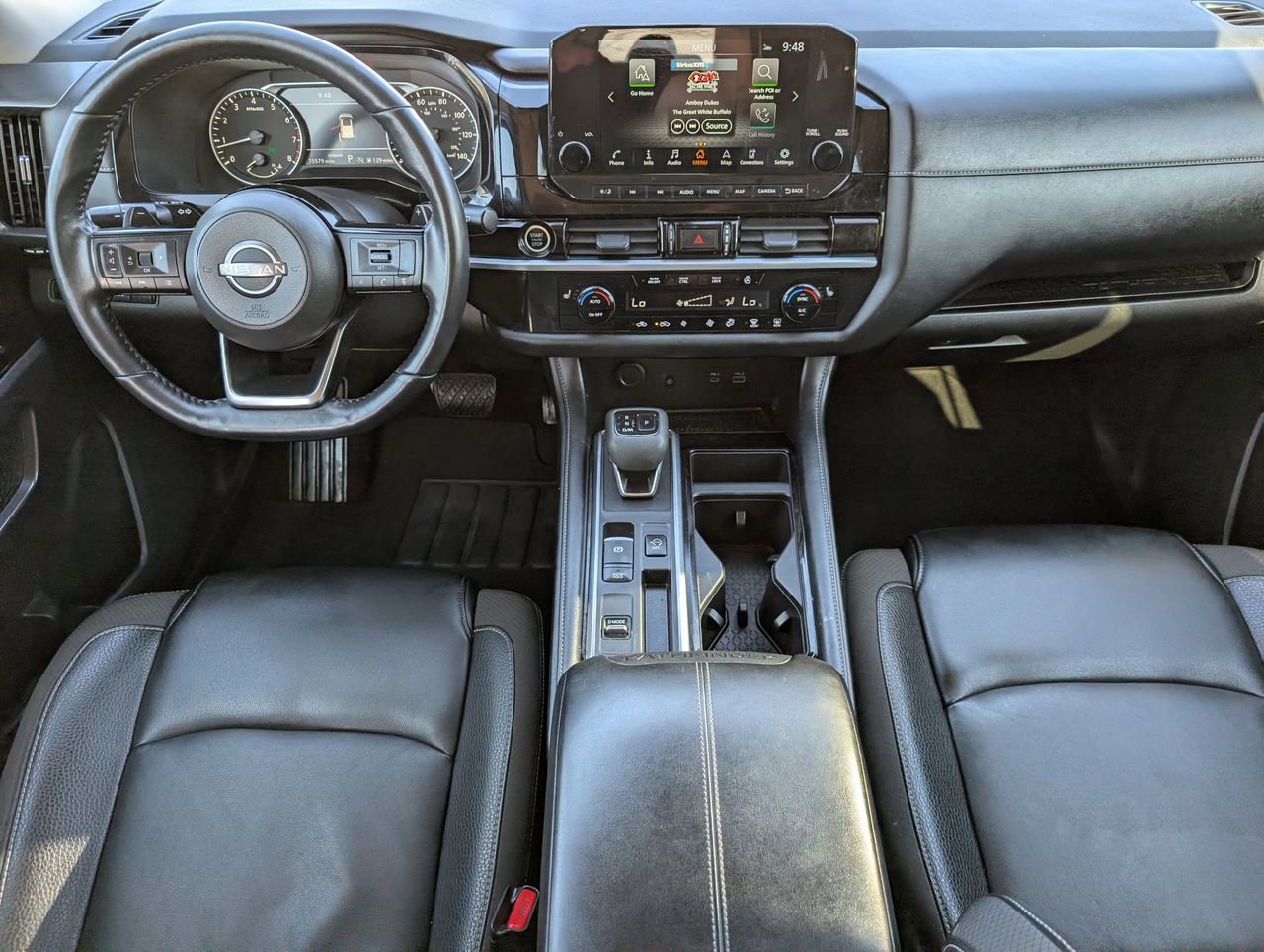 Certified 2024 Nissan Pathfinder SL w/ Black Appearance Package image 9