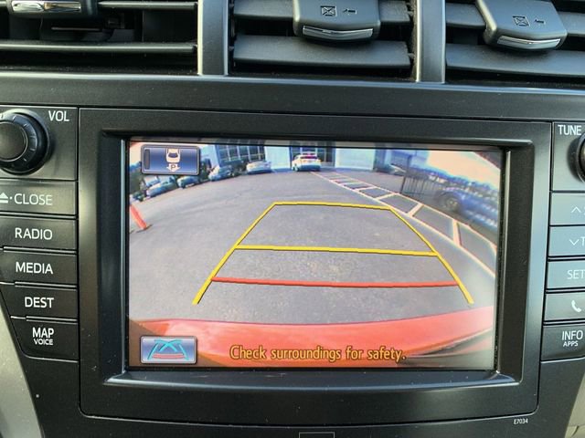 Used 2012 Toyota Prius V Five image 22