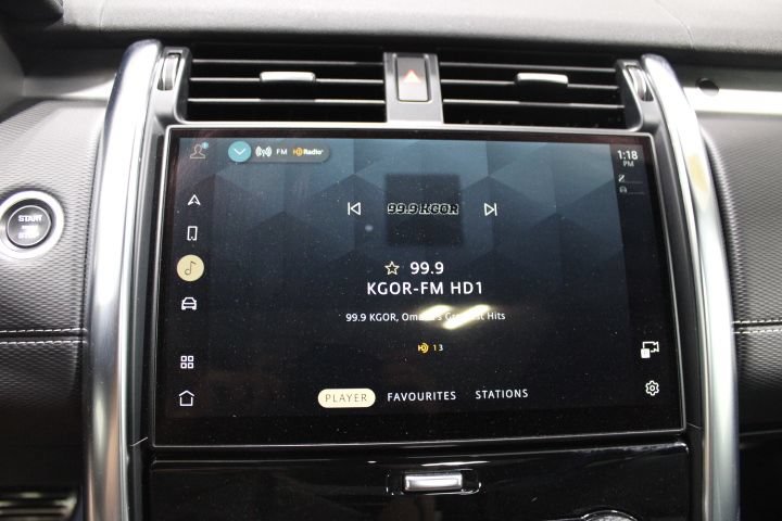 Used 2021 Land Rover Discovery S R-Dynamic AWD/4WD image 4