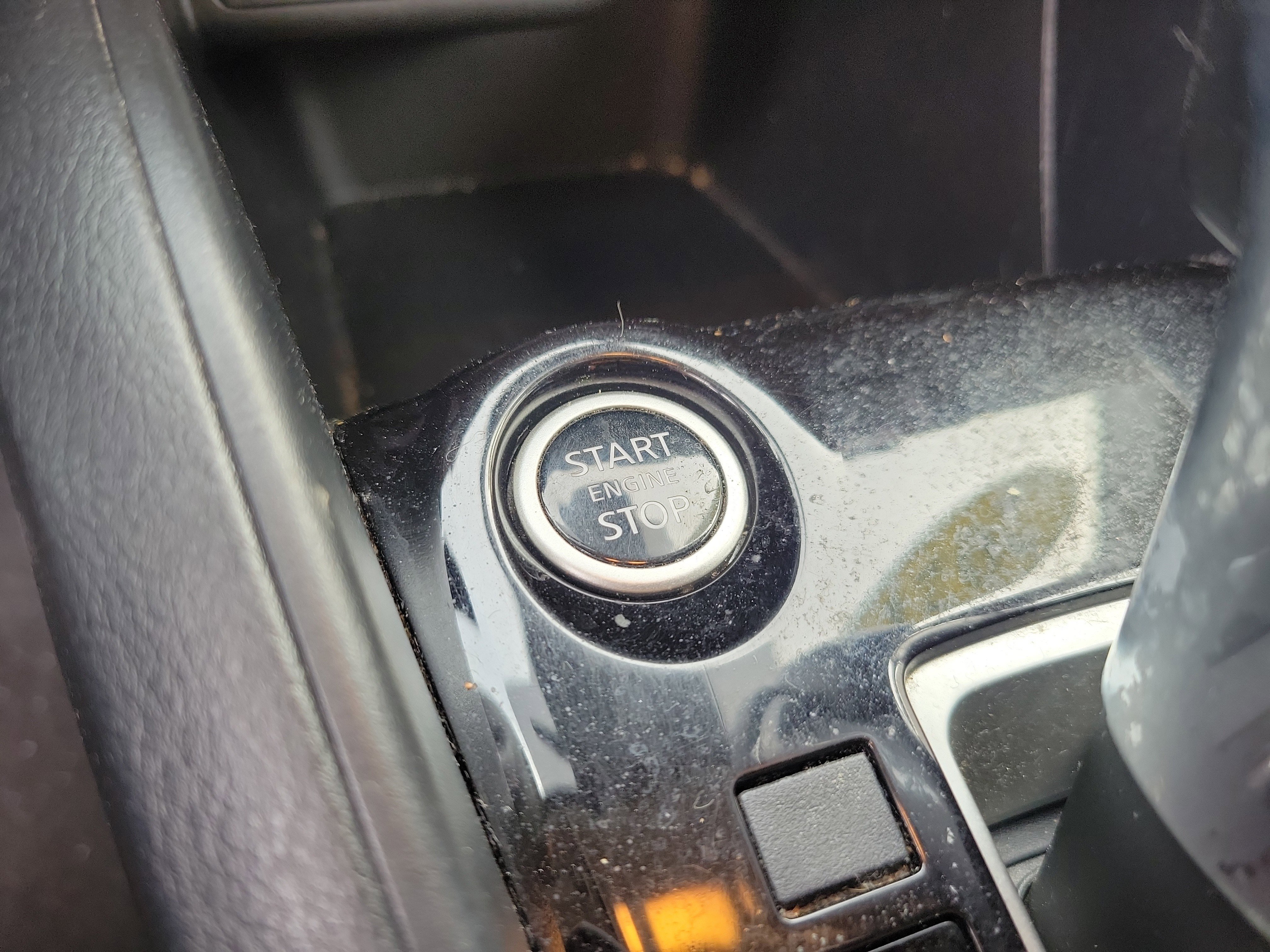 Used 2021 Nissan Versa SV image 20