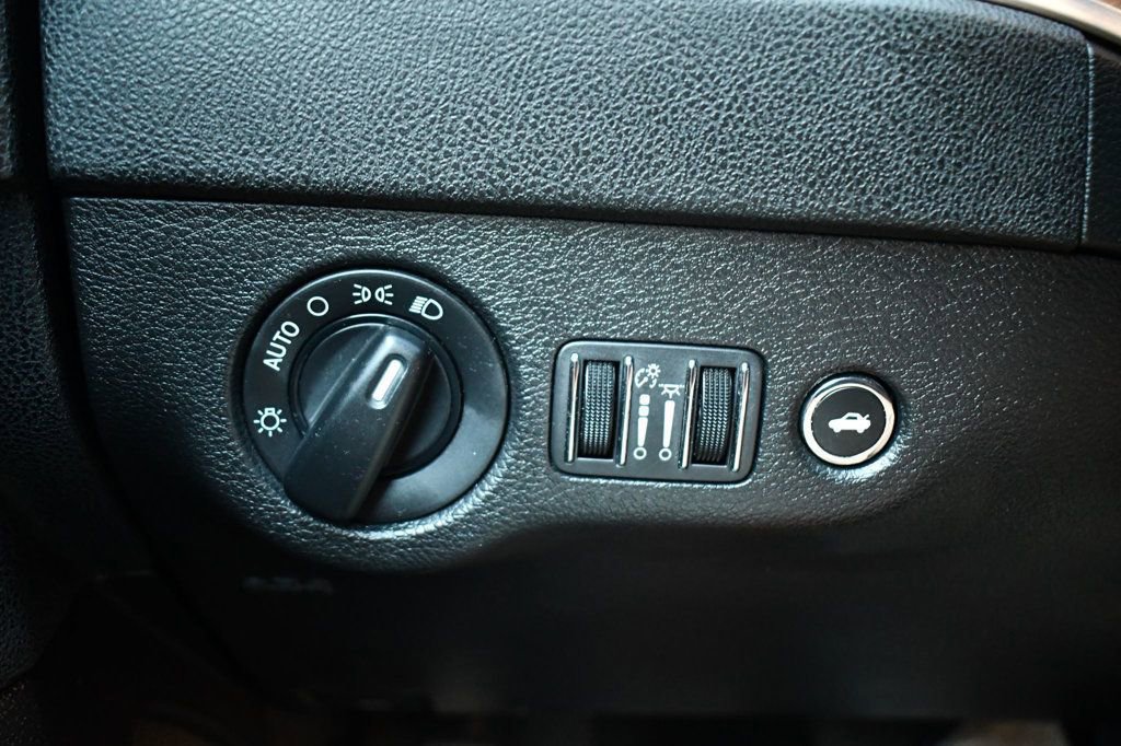 Used 2022 Dodge Charger SXT image 36