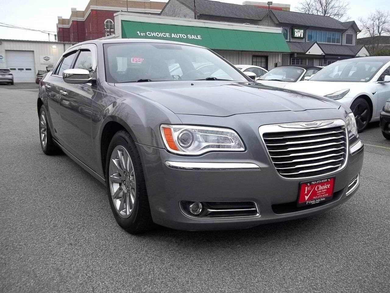 Used 2012 Chrysler 300 Limited image 4