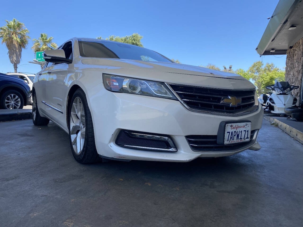 Used 2014 Chevrolet Impala LTZ FWD image 3