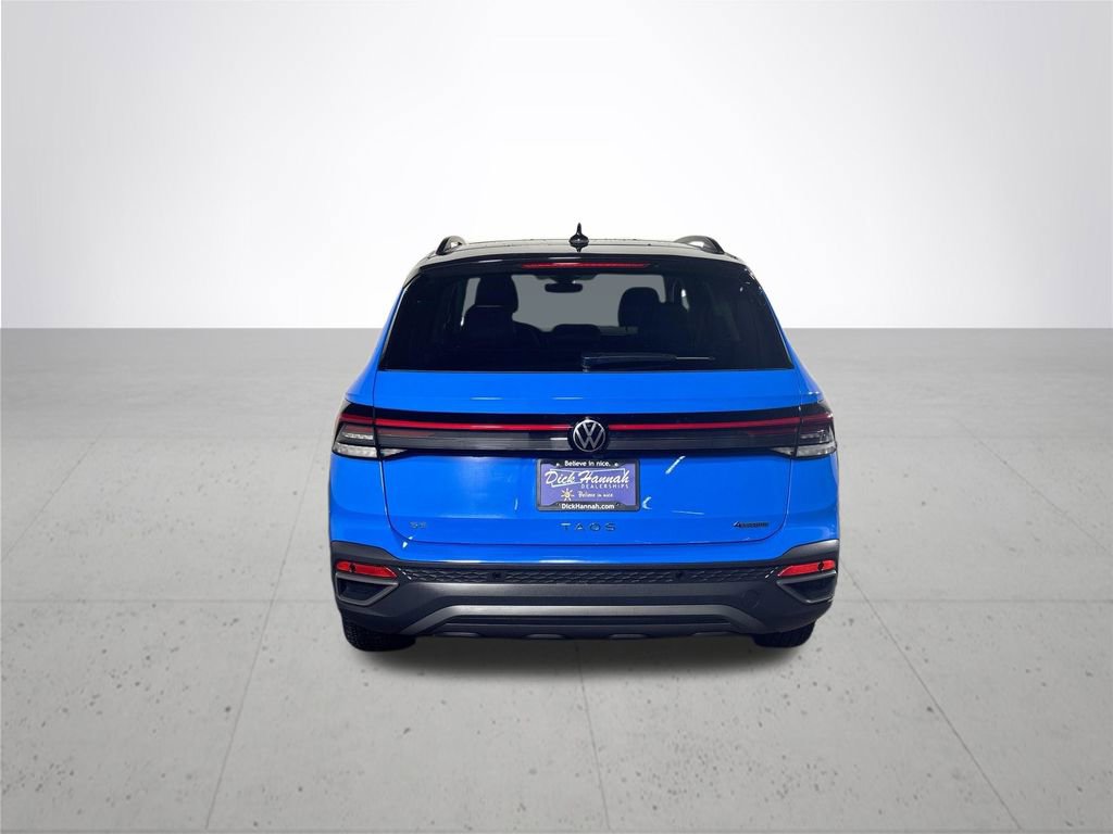 Certified 2025 Volkswagen Taos SE image 7