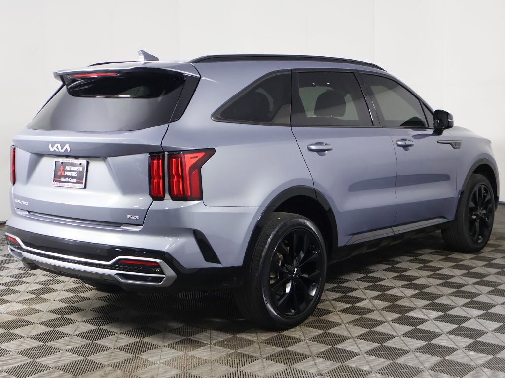 Used 2023 Kia Sorento SX AWD/4WD image 12