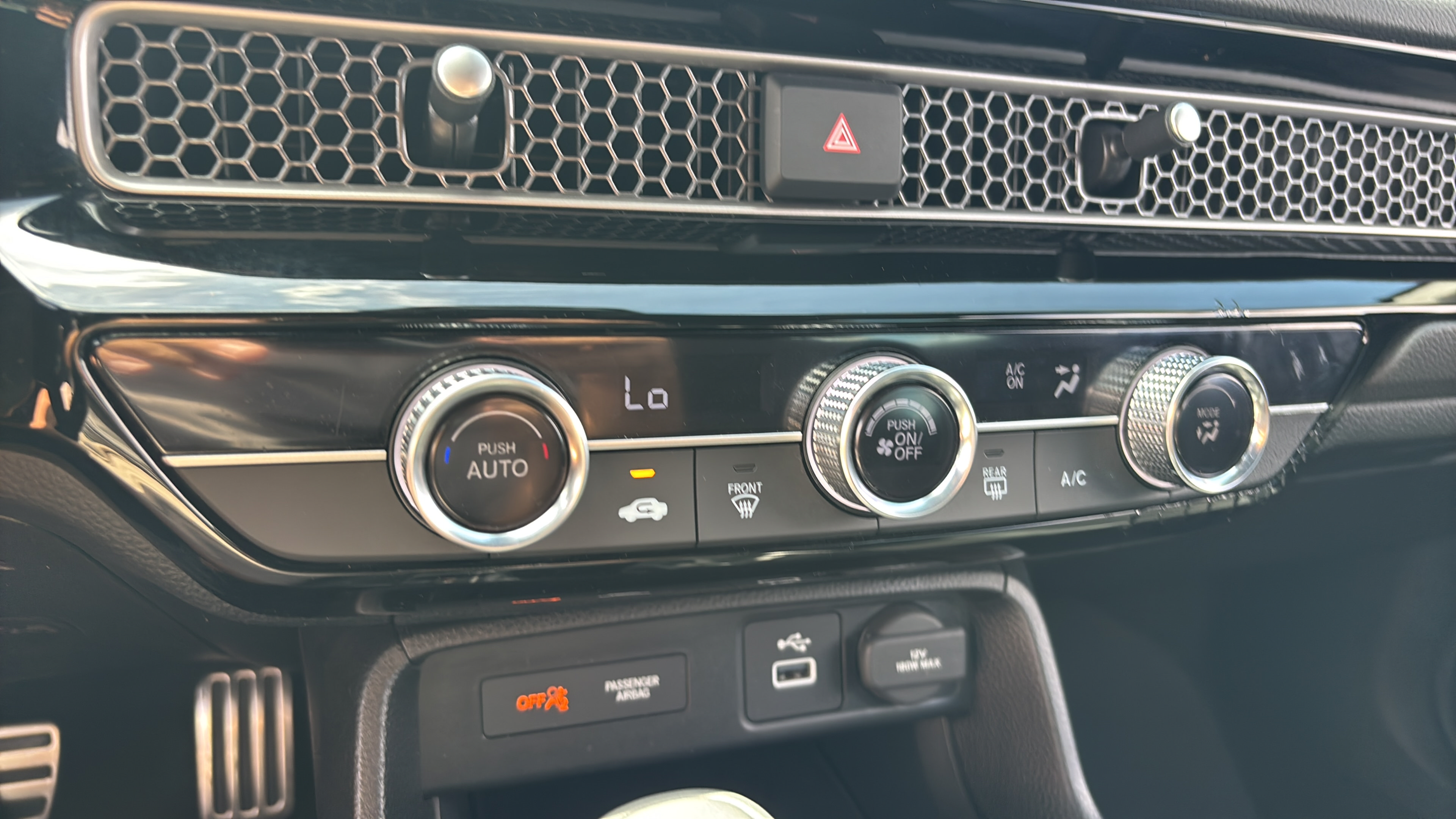 Certified 2024 Honda Civic Sport image 3