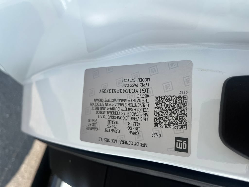 Used 2023 Chevrolet Corvette Stingray Premium Conv w/ 3LT RWD image 31