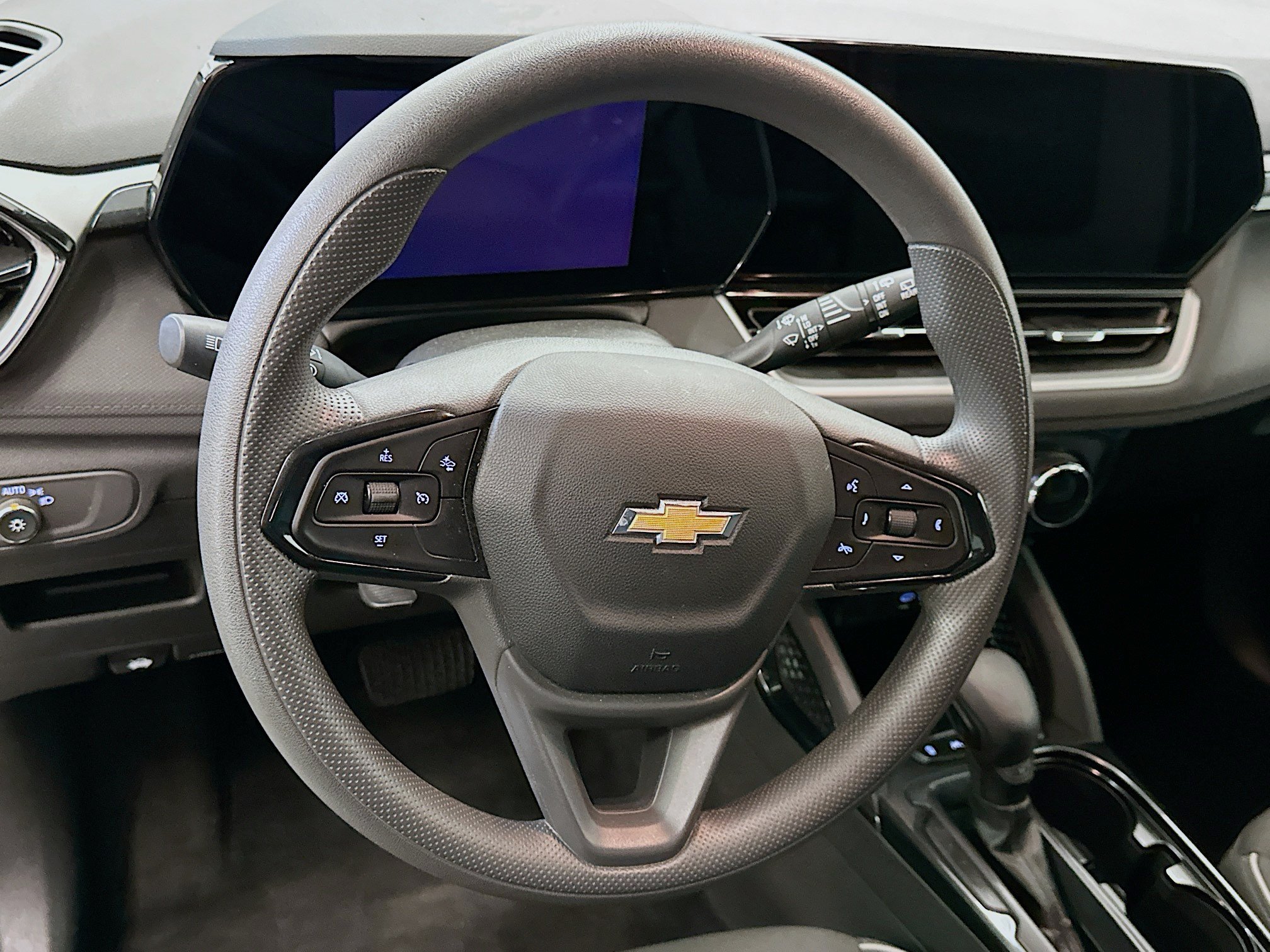 Used 2025 Chevrolet TrailBlazer LT AWD/4WD image 18