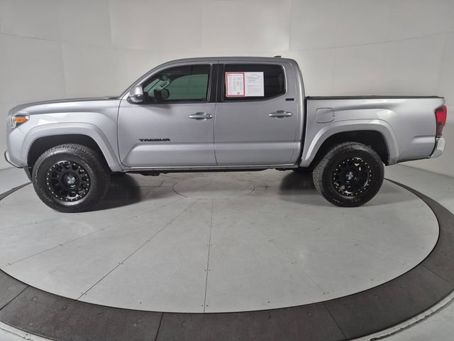 Certified 2019 Toyota Tacoma SR5 AWD/4WD image 2