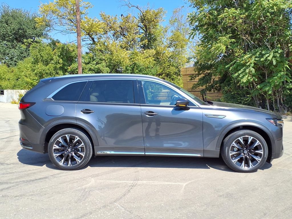 Used 2024 MAZDA CX-90 Plug-In Hybrid w/ Premium Plus AWD/4WD image 2