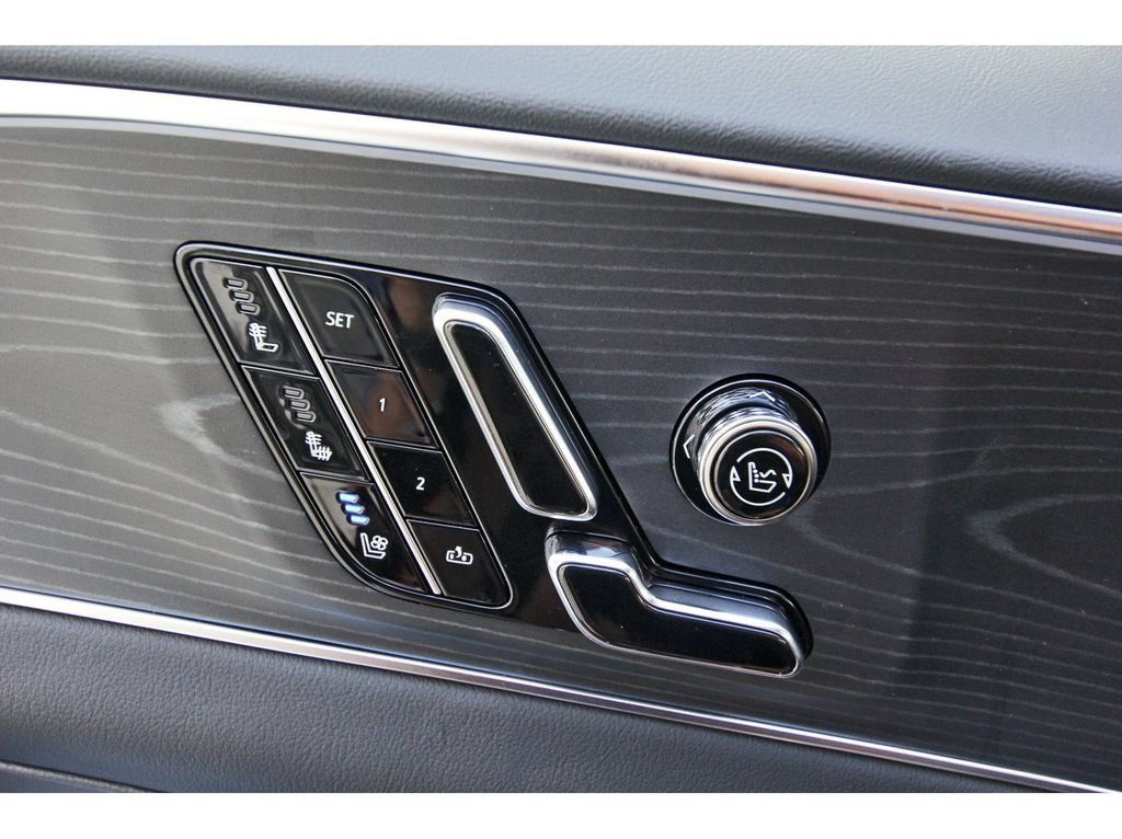 Certified 2026 Cadillac Lyriq V AWD/4WD image 21