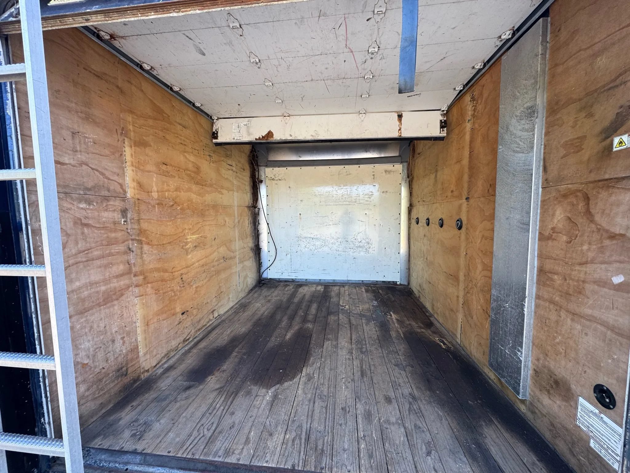 Used 2018 Chevrolet Express 3500 w/ Power Convenience Package RWD image 15