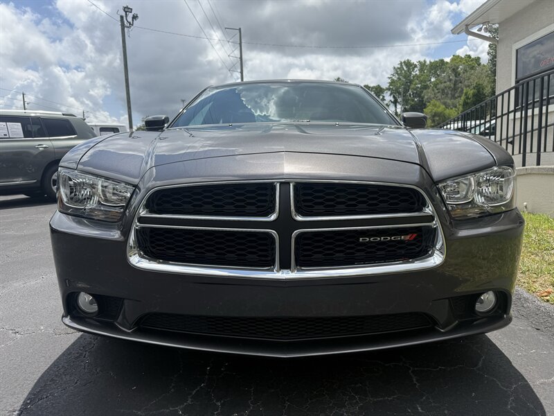 Used 2014 Dodge Charger SXT Plus RWD image 2