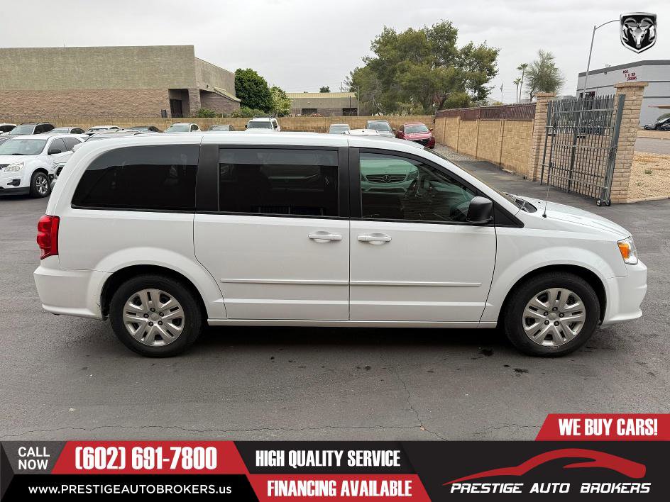 Used 2016 Dodge Grand Caravan SE w/ Quick Order Package 29E SE FWD image 10