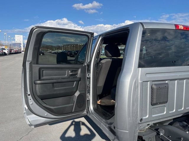 Used 2023 RAM 3500 Tradesman w/ Chrome Appearance Group AWD/4WD image 17