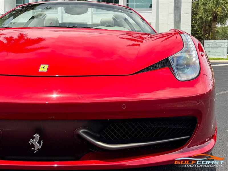 Used 2013 Ferrari 458 Spider RWD image 3