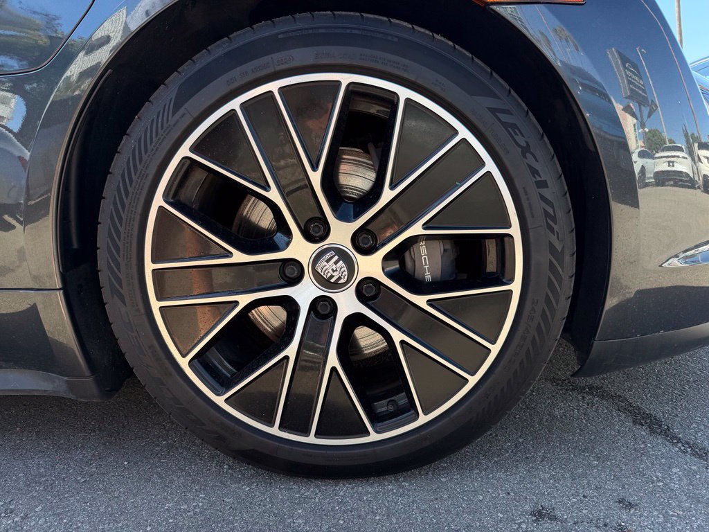 Used 2022 Porsche Taycan RWD image 14
