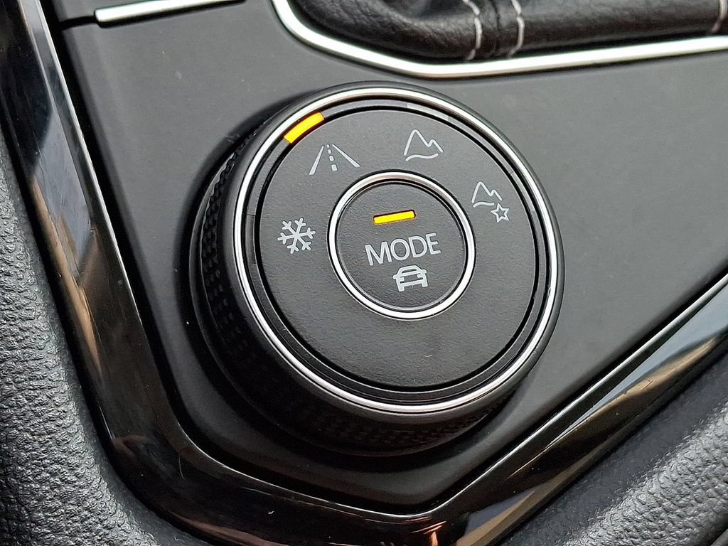 Used 2022 Volkswagen Taos SEL AWD/4WD image 28